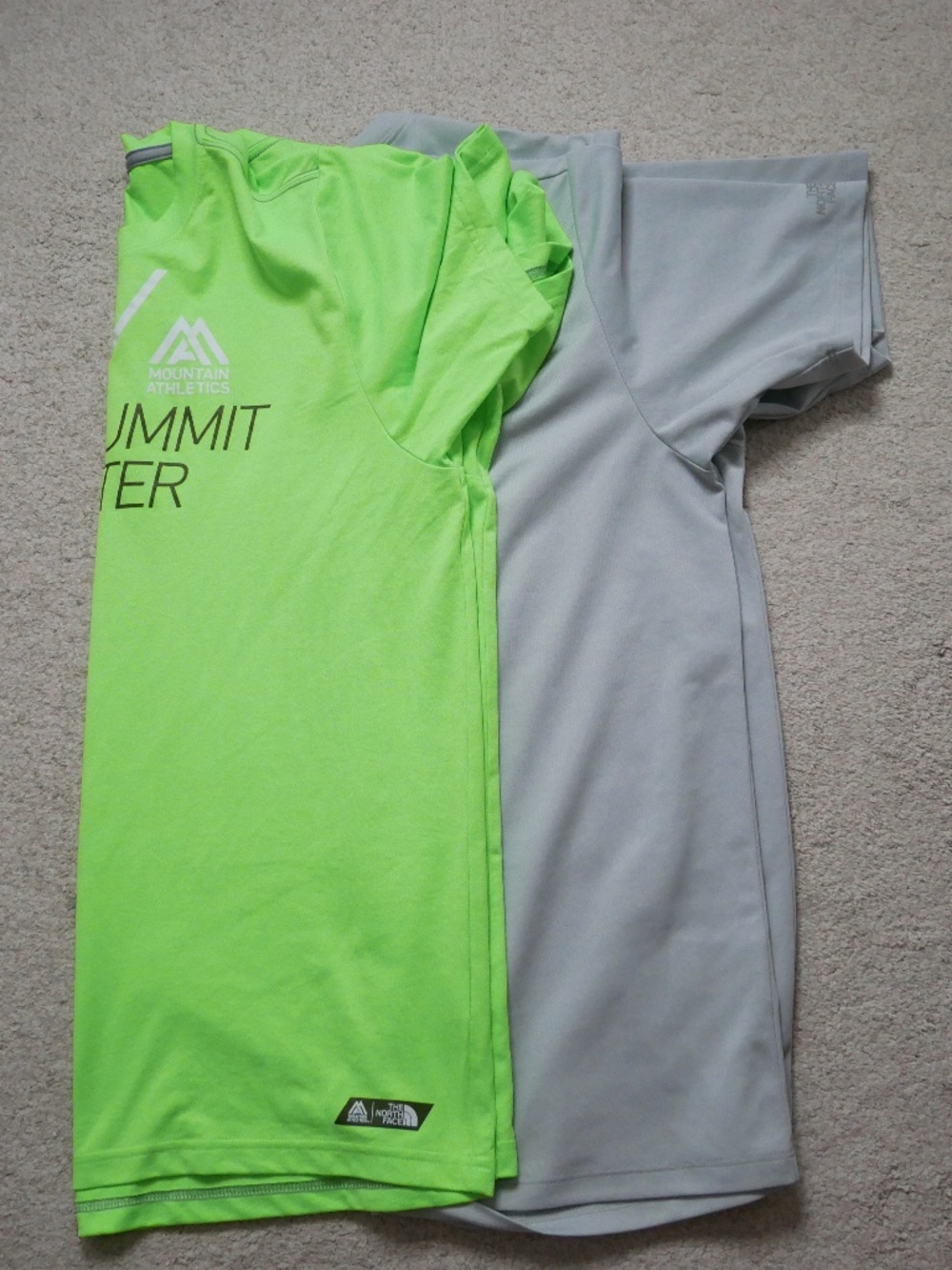 Lot of 2 men's The North Face exercise t-shirts